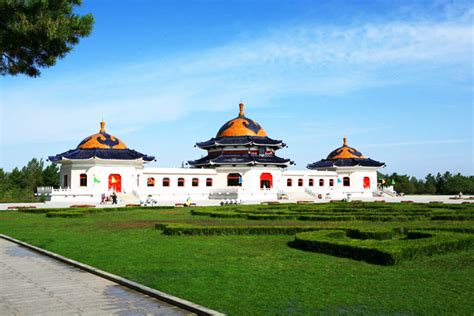  成吉思汗陵 mausoleum、広大な草原！歴史と自然を満喫する旅へ！